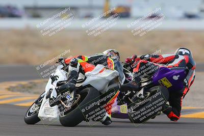 media/Sep-24-2022-CVMA (Sat) [[a45f954247]]/Race 10 Amateur Supersport Middleweight/